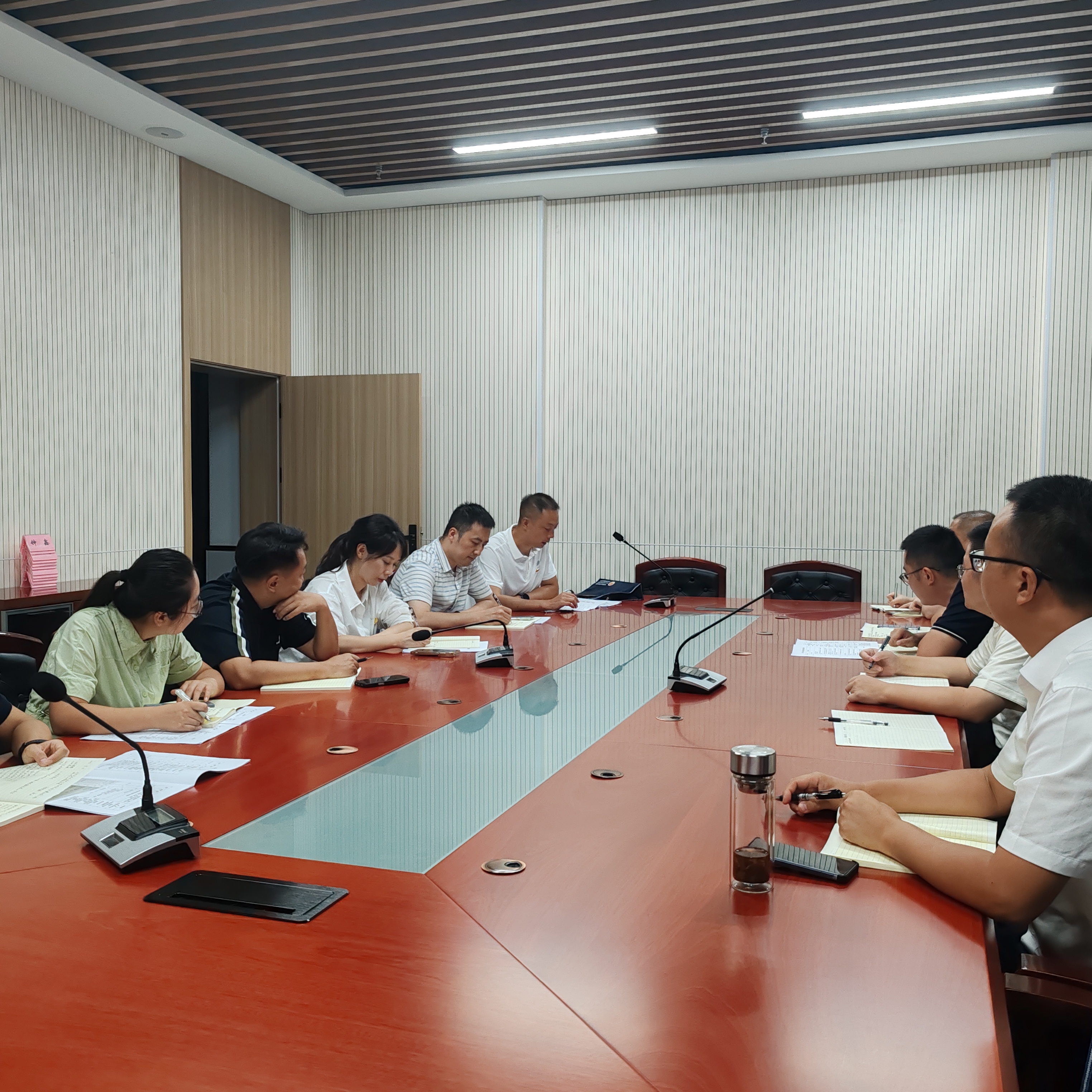 20e8d900fc6eb51076a80b01deb9bc1d